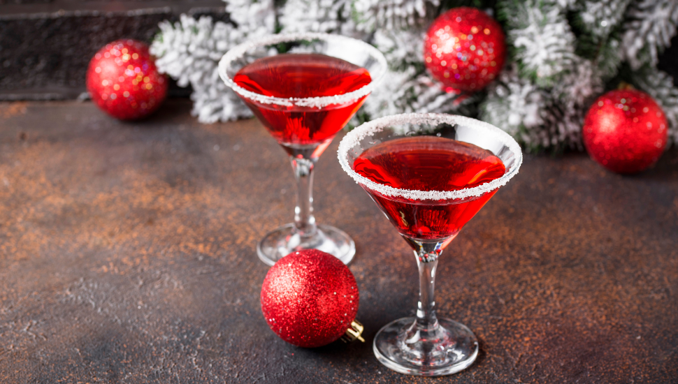 10 Holiday Cocktails for 2024 (with recipes!)