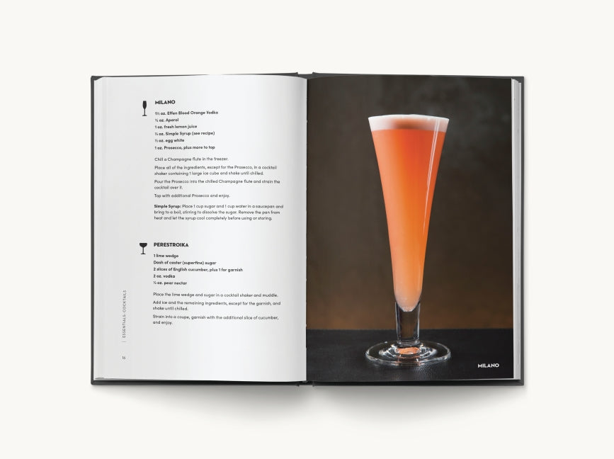 ESSENTIALS: Cocktails: Over 500 Classic Recipes