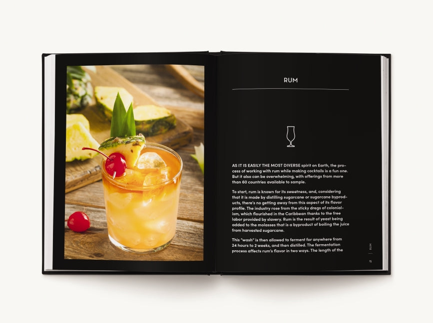 ESSENTIALS: Cocktails: Over 500 Classic Recipes